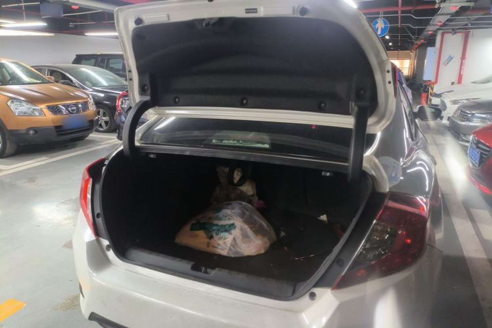 Used Honda Civic 2016 220TURBO Manual Luxury Edition Trunk