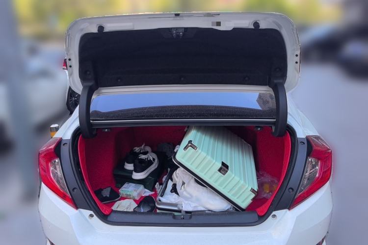 Used Honda Civic 2016 220TURBO CVT Luxury Edition Trunk
