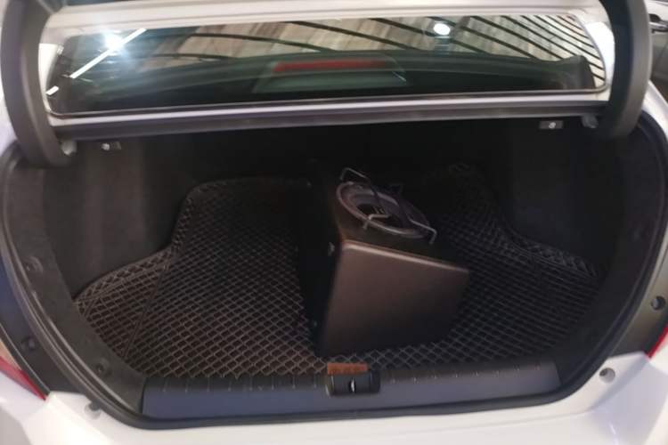 Used Honda Civic 2016 220TURBO CVT Luxury Edition Trunk