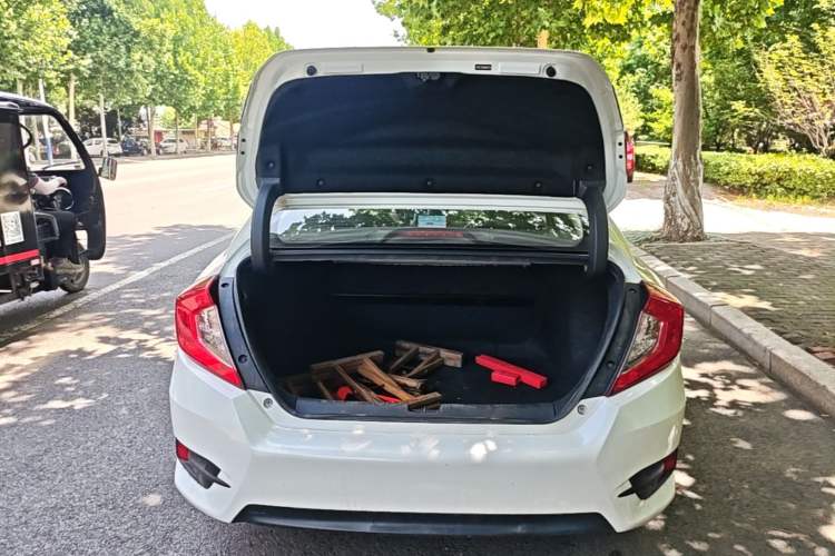 Used Honda Civic 2016 180TURBO CVT Comfort Version Trunk