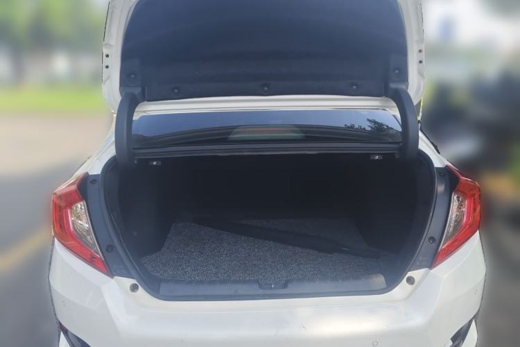 Used Honda Civic 2016 220TURBO CVT Luxury Edition Trunk