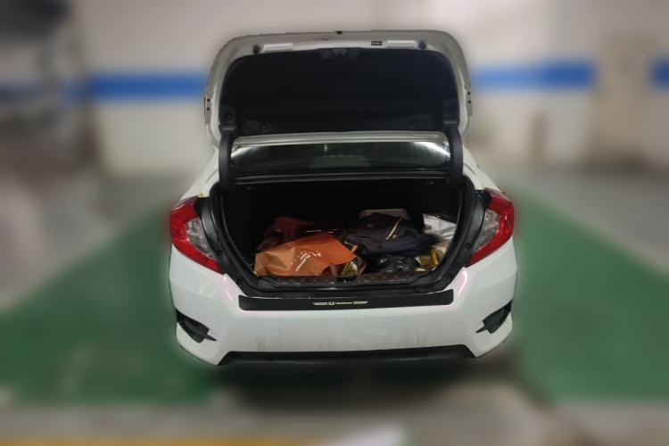 Used Honda Civic 2016 220TURBO CVT Luxury Edition Trunk