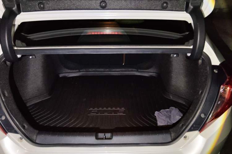 Used Honda Civic 2016 220TURBO CVT Luxury Edition Trunk