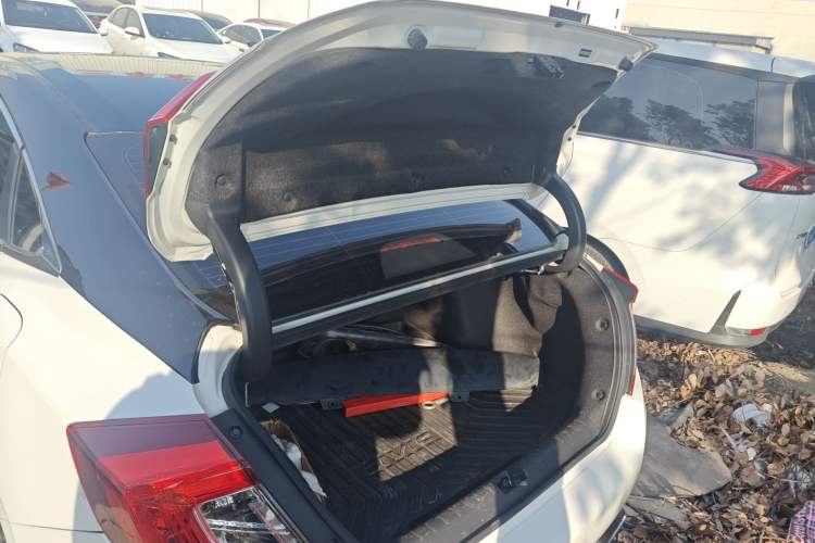 Used Honda Civic 2016 180TURBO CVT Comfort Version Trunk