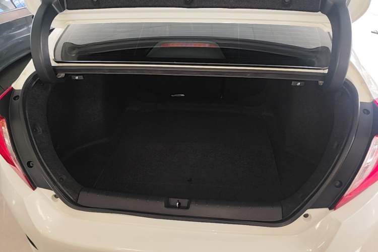 Used Honda Civic 2016 220TURBO CVT Prestige Edition Trunk