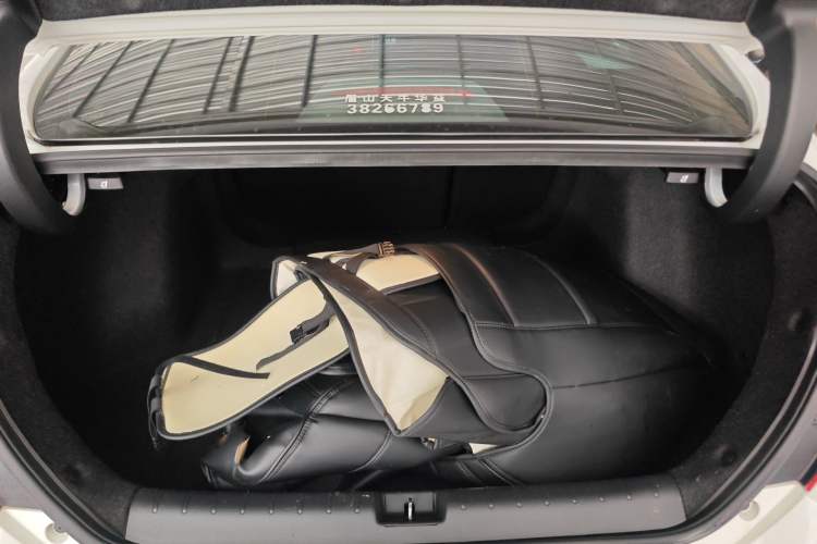 Used Honda Civic 2016 220TURBO CVT Luxury Edition Trunk