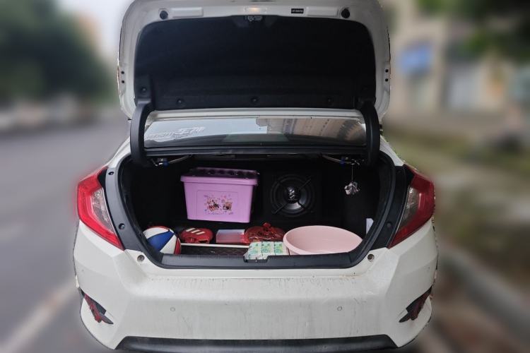 Used Honda Civic 2016 220TURBO CVT Prestige Edition Trunk