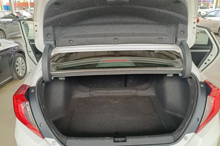 Used Honda Civic 2016 220TURBO CVT Luxury Edition Trunk
