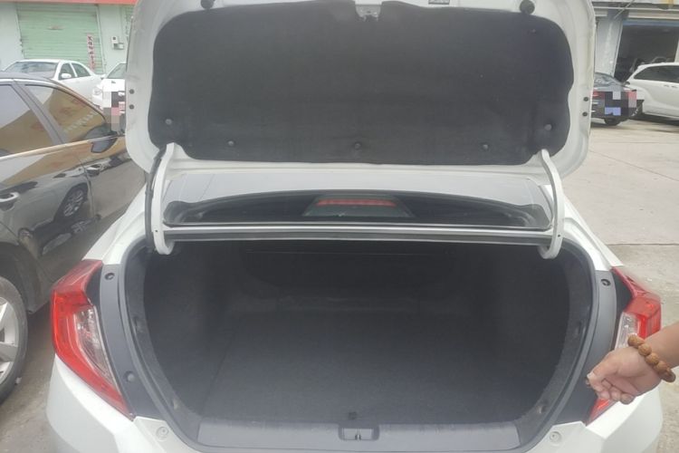 Used Honda Civic 2016 180TURBO Manual Comfort Version Trunk