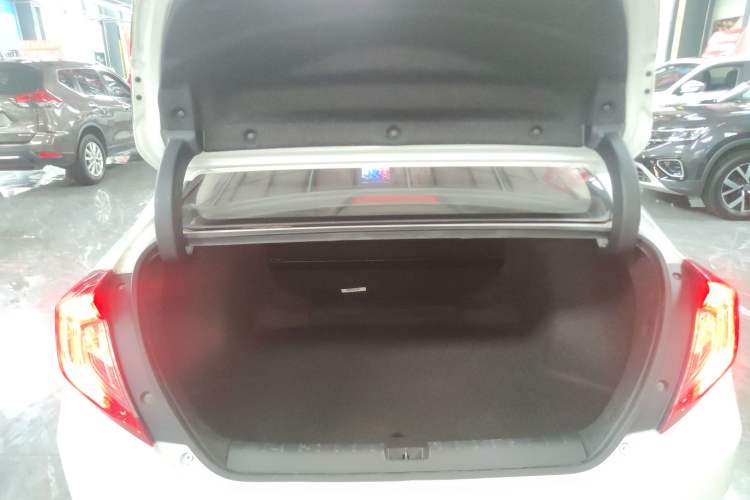 Used Honda Civic 2016 180TURBO CVT Comfort Version Trunk