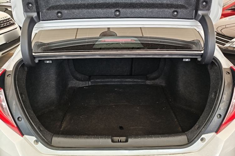 Used Honda Civic 2016 220TURBO CVT Luxury Edition Trunk