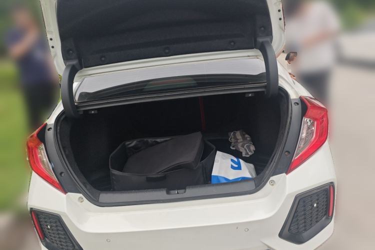 Used Honda Civic 2016 220TURBO CVT Luxury Edition Trunk