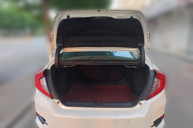 Used Honda Civic 2016 220TURBO CVT Luxury Edition Trunk