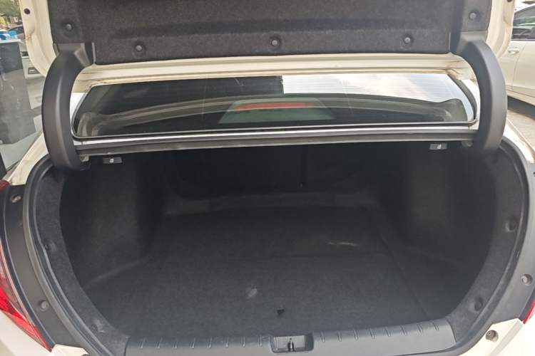 Used Honda Civic 2016 220TURBO CVT Prestige Edition Trunk