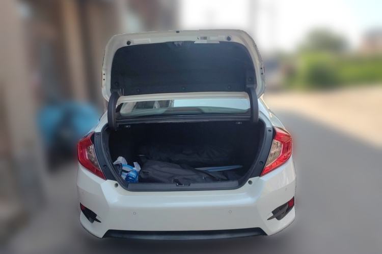 Used Honda Civic 2016 220TURBO CVT Luxury Edition Trunk