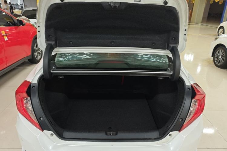 Used Honda Civic 2016 220TURBO CVT Luxury Edition Trunk