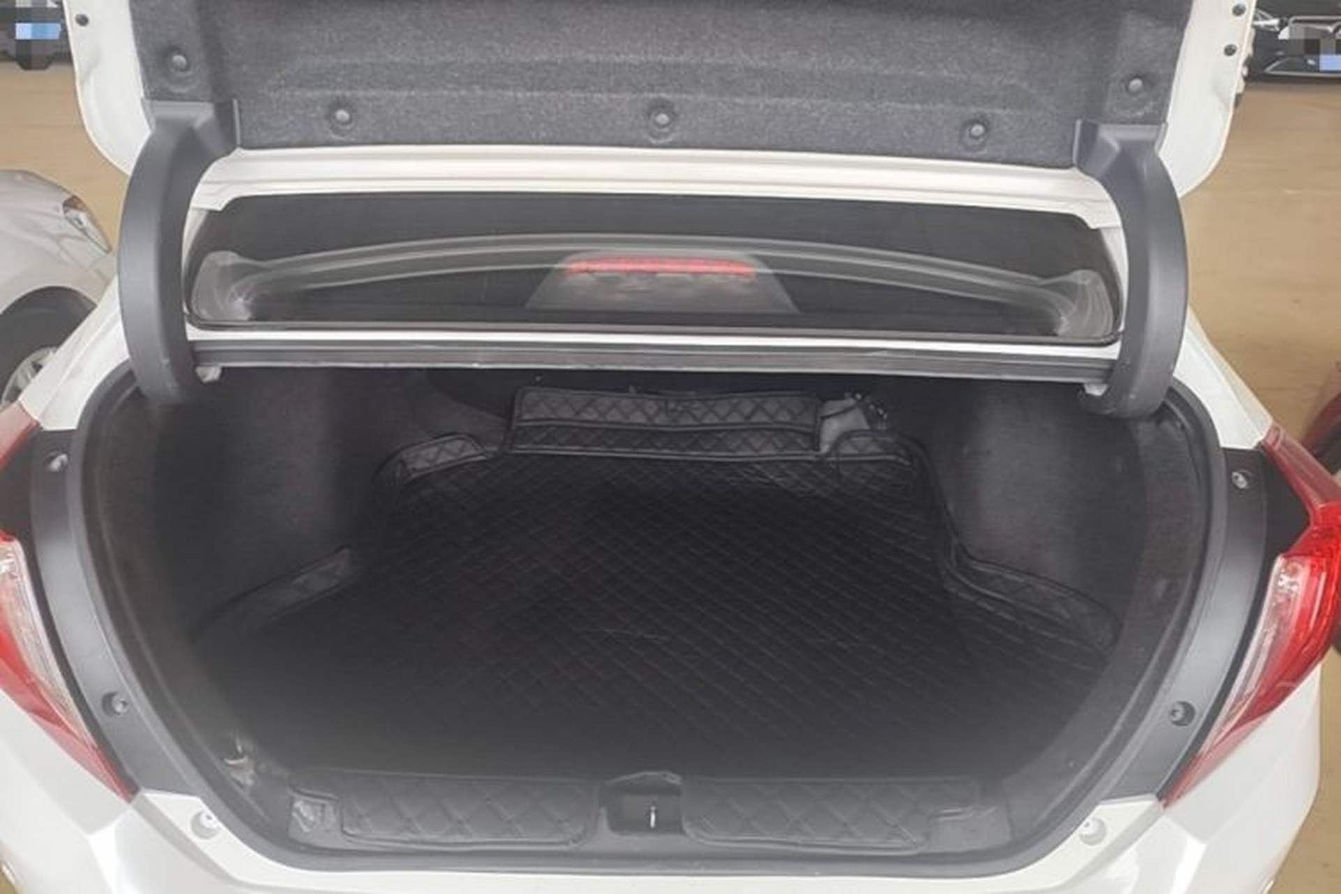 Used Honda Civic 2016 180TURBO CVT Comfort Version Trunk