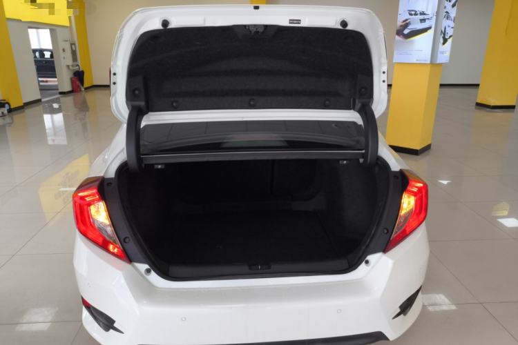 Used Honda Civic 2016 220TURBO Manual Luxury Edition Trunk