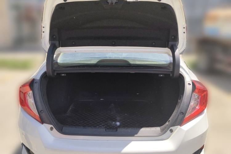 Used Honda Civic 2016 220TURBO CVT Luxury Edition Trunk