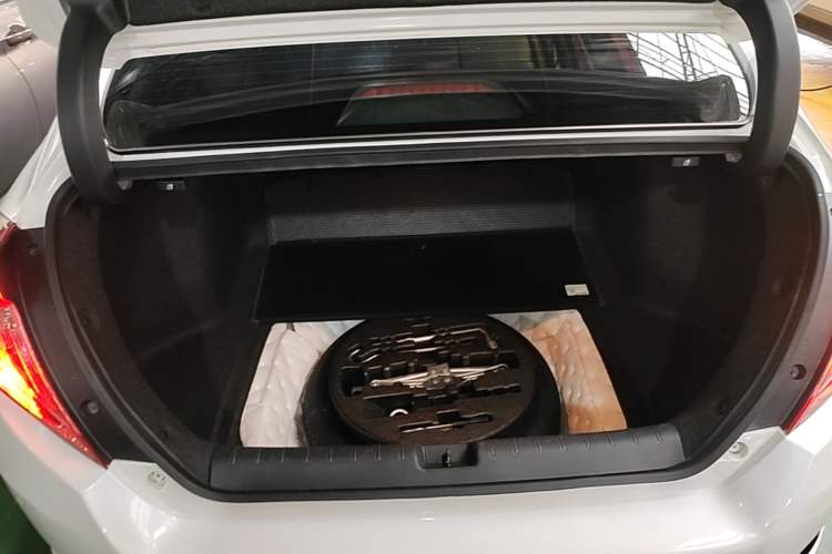 Used Honda Civic 2016 220TURBO CVT Luxury Edition Trunk