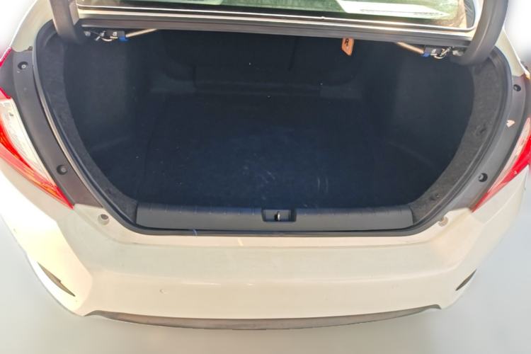 Used Honda Civic 2016 220TURBO CVT Luxury Edition Trunk