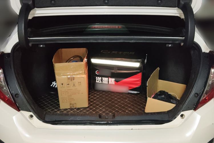 Used Honda Civic 2016 220TURBO CVT Luxury Edition Trunk
