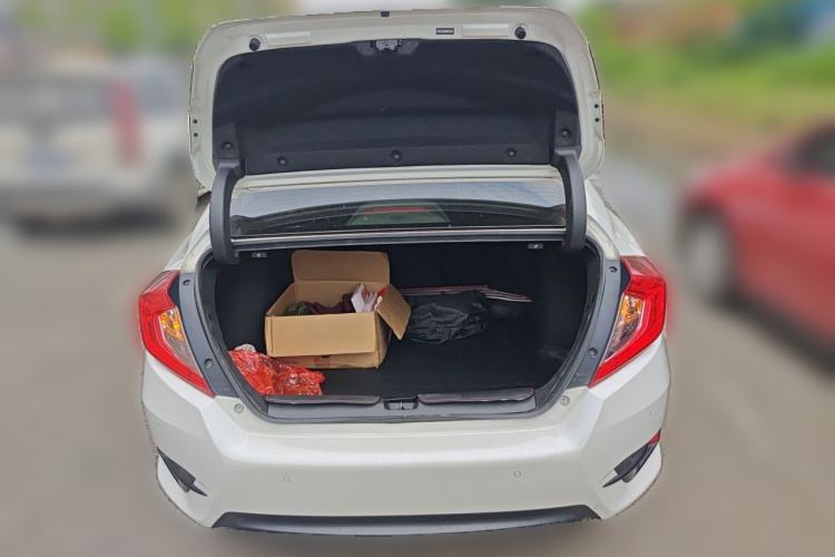Used Honda Civic 2016 220TURBO CVT Luxury Edition Trunk