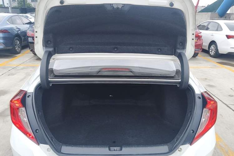 Used Honda Civic 2016 180TURBO CVT Comfort Version Trunk