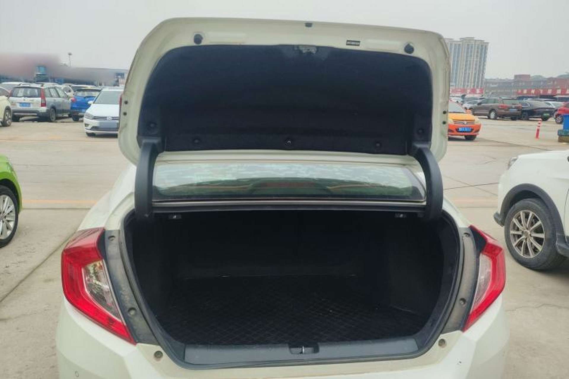 Used Honda Civic 2016 220TURBO Manual Luxury Edition Trunk