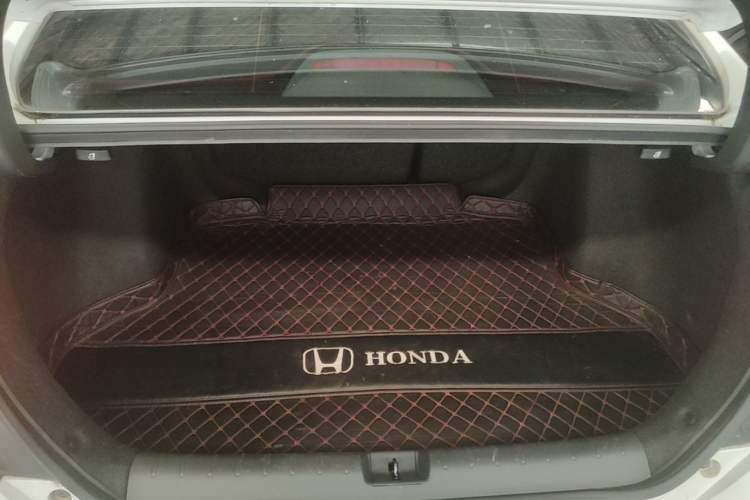 Used Honda Civic 2016 220TURBO CVT Luxury Edition Trunk