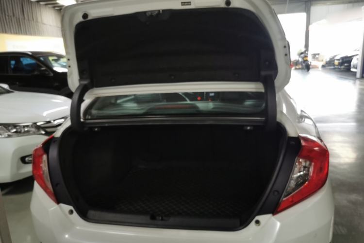 Used Honda Civic 2016 220TURBO CVT Prestige Edition Trunk