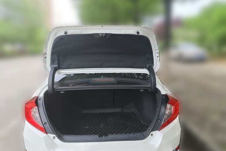 Used Honda Civic 2016 220TURBO CVT Luxury Edition Trunk