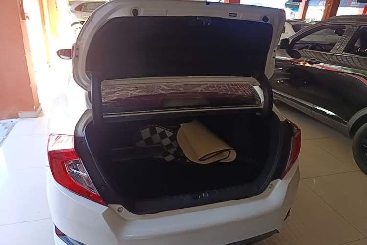Used Honda Civic 2016 180TURBO CVT Comfort Version Trunk