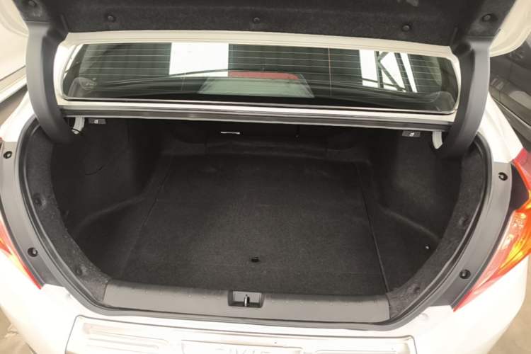 Used Honda Civic 2016 220TURBO CVT Luxury Edition Trunk