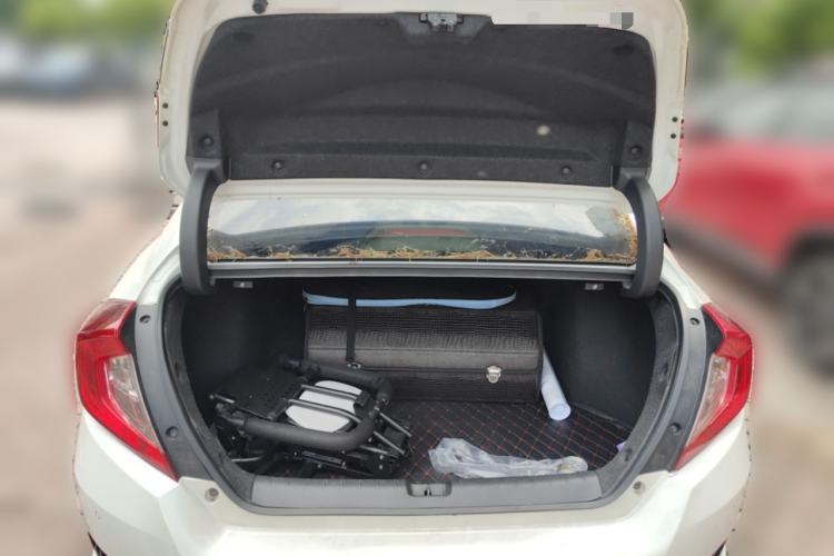 Used Honda Civic 2016 220TURBO Manual Luxury Edition Trunk