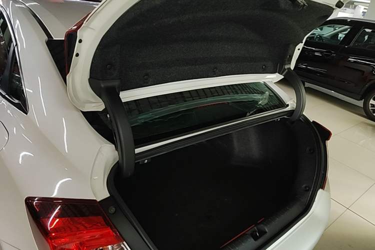 Used Honda Civic 2016 220TURBO Manual Luxury Edition Trunk