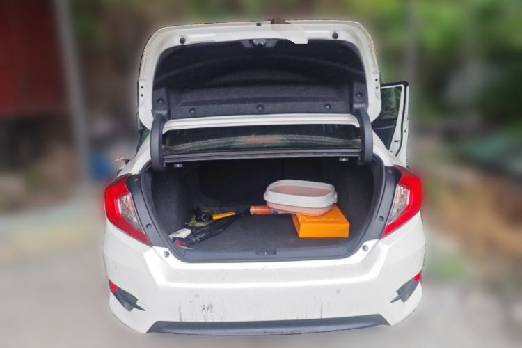 Used Honda Civic 2016 220TURBO CVT Prestige Edition Trunk