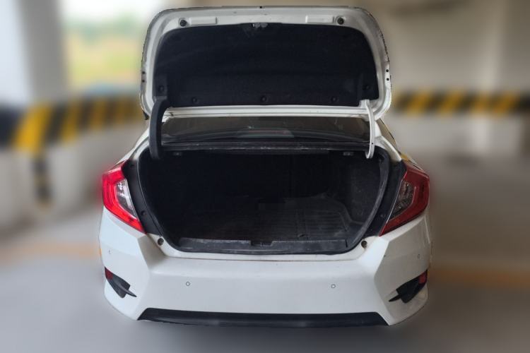 Used Honda Civic 2016 220TURBO CVT Luxury Edition Trunk