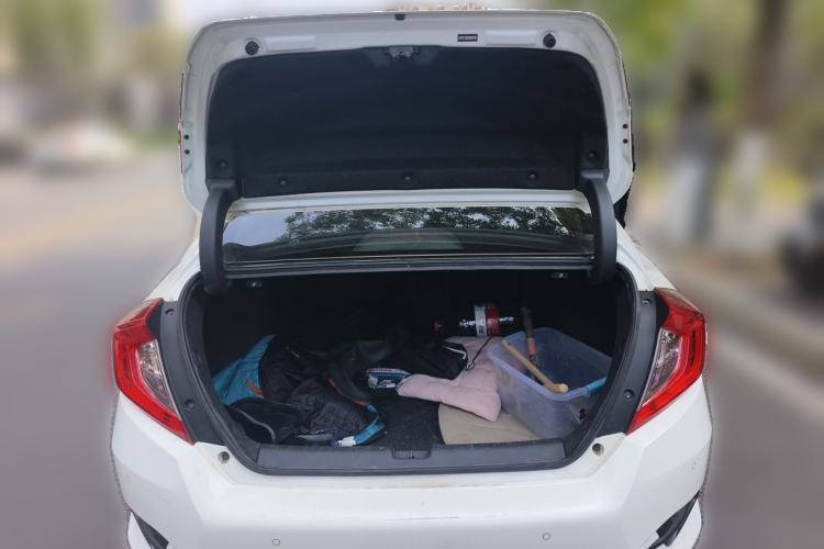 Used Honda Civic 2016 220TURBO CVT Prestige Edition Trunk