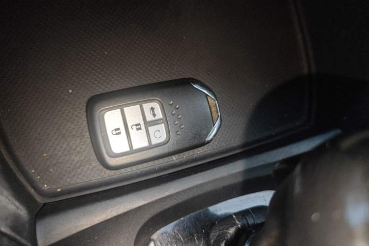 Used Honda Civic 2016 220TURBO CVT Luxury Edition Vehicle Key
