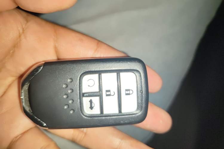 Used Honda Civic 2016 220TURBO CVT Luxury Edition Vehicle Key