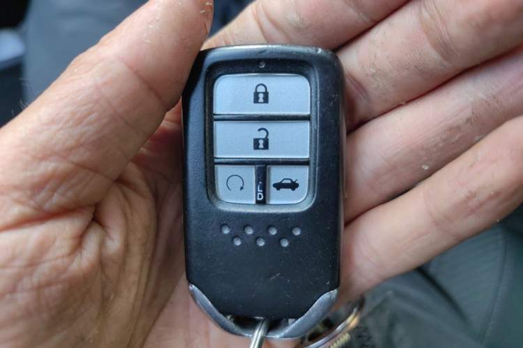 Used Honda Civic 2016 220TURBO CVT Luxury Edition Vehicle Key