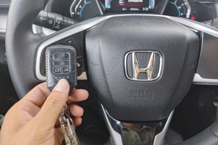 Used Honda Civic 2016 220TURBO CVT Luxury Edition Vehicle Key