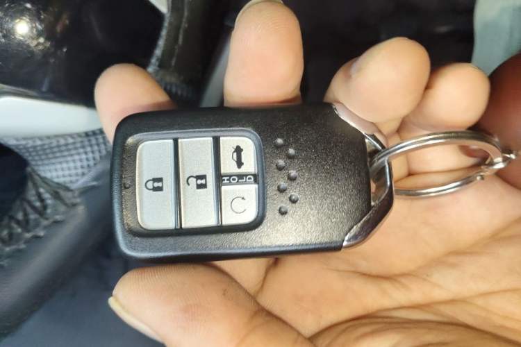 Used Honda Civic 2016 220TURBO CVT Luxury Edition Vehicle Key