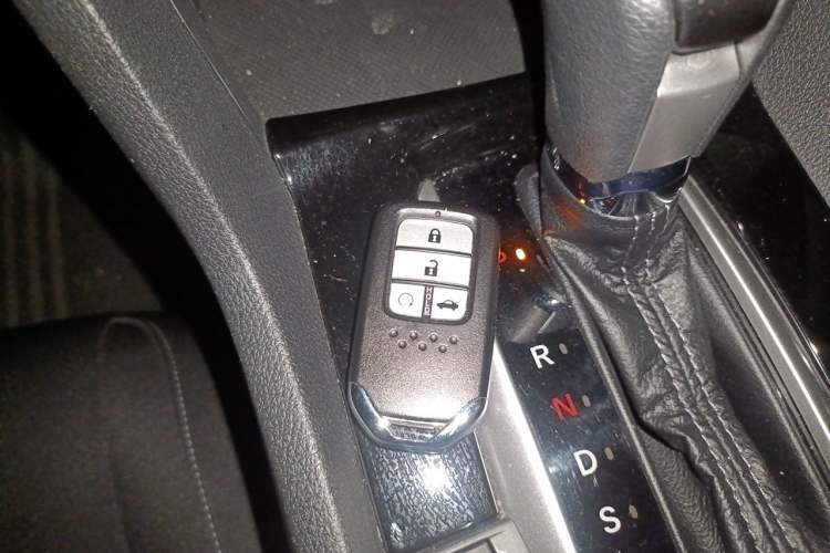 Used Honda Civic 2016 220TURBO CVT Luxury Edition Vehicle Key