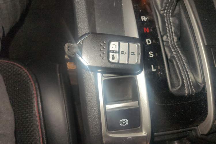 Used Honda Civic 2016 220TURBO CVT Luxury Edition Vehicle Key