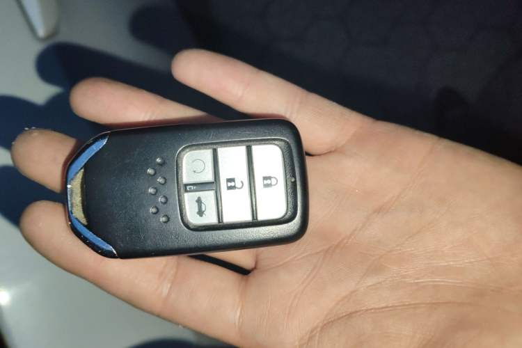 Used Honda Civic 2016 220TURBO CVT Luxury Edition Vehicle Key