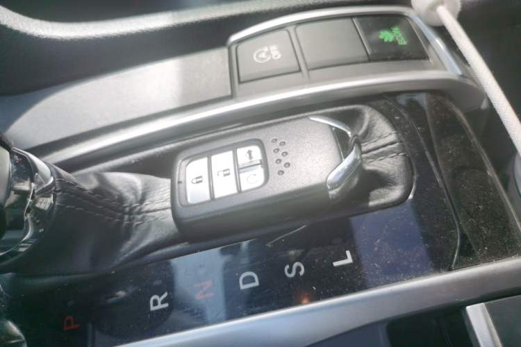 Used Honda Civic 2016 220TURBO CVT Luxury Edition Vehicle Key