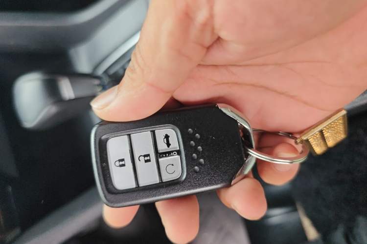 Used Honda Civic 2016 220TURBO CVT Luxury Edition Vehicle Key