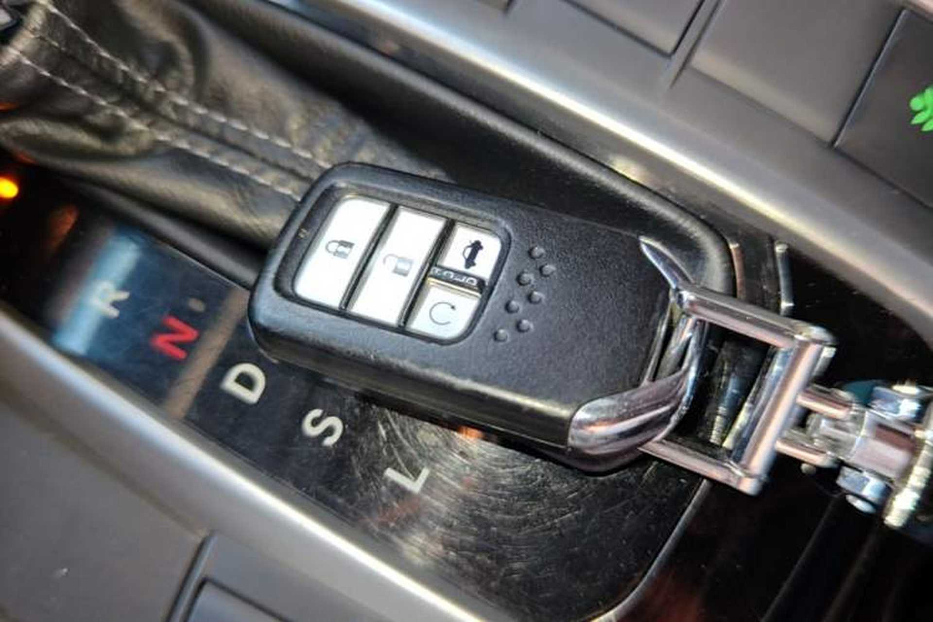 Used Honda Civic 2016 220TURBO CVT Luxury Edition Vehicle Key